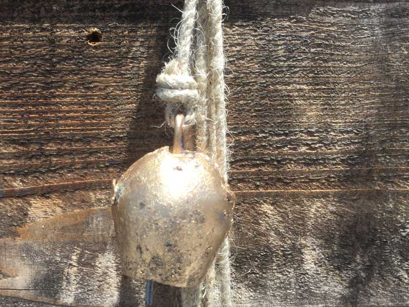 �V�i�@Posh Living 6 Iron Bell �|�b�V�����r���O 6 �A�C�A���x���A�h�A�x��