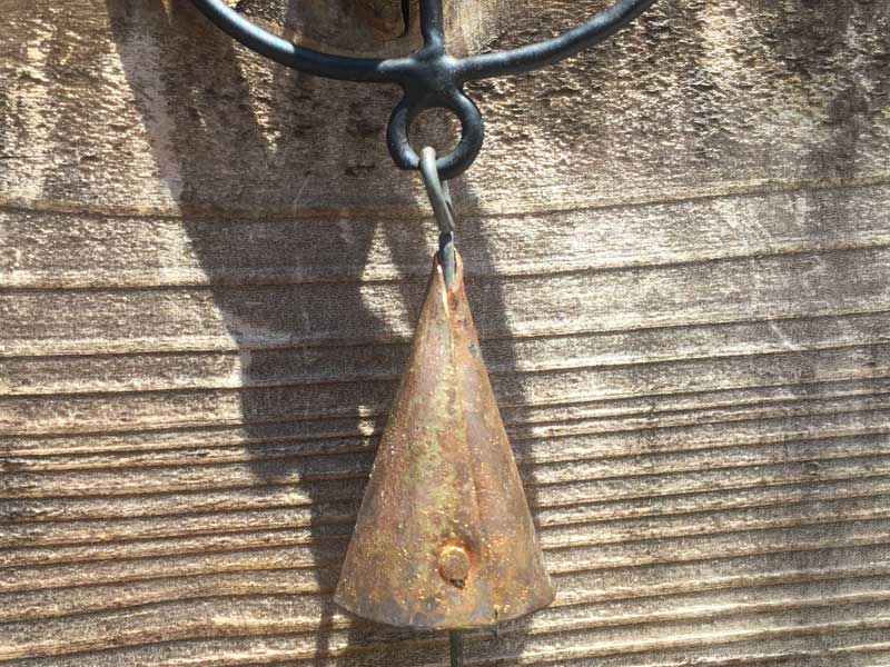 �V�i�@Posh Living Iron Bell Drop �|�b�V�����r���O �A�C�A���x�� �h���b�v