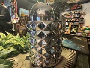 Punks��p�B Studs Ashtray ����x�X�`�[�����̃X�^�b�Y�A�b�V���g���C 