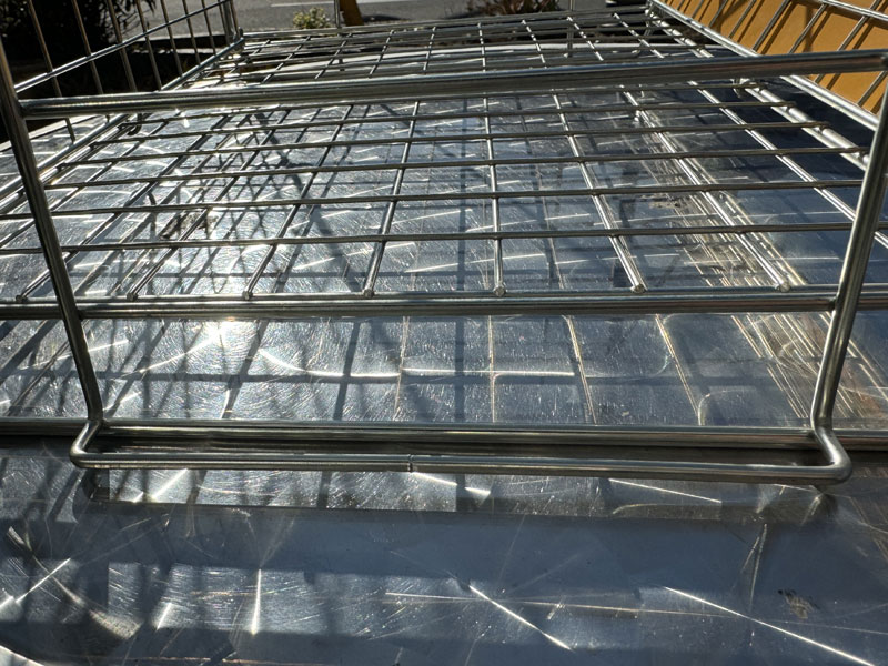 新品 USカンパニーのスタッキング可能なスチール製のWire Rack、折り畳み式のワイヤーラック