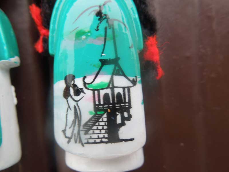 �V�i �x�g�i���̃A�I�U�C�𒅂��j�̎q�A���̎q�̃}�O�l�b�g�Z�b�g�A����