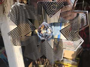 Wind Spinner 8 inch Snowflake & Sun Catcher�A���o���ʔ��Q�@��̌����E�B���h�X�s�i�[&�T���L���b�`���[