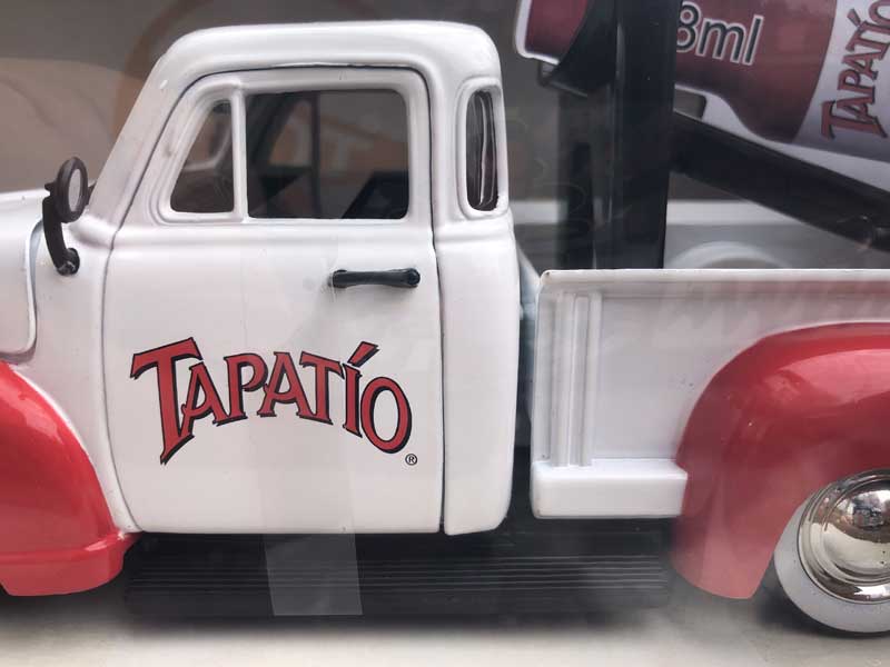 JADATOYS 1/24 TAPATIO 1953 Chevrolet Pickup Truck w/Tapatio Charro Man タパティオ シェビー ミニカー