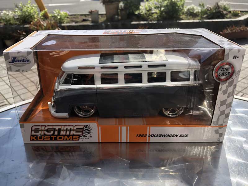 JADATOYS 1/24 1962 Volkswagen、VW BUS フォルクスワーゲン、タイプ2 ワーゲンバス、ミニカー