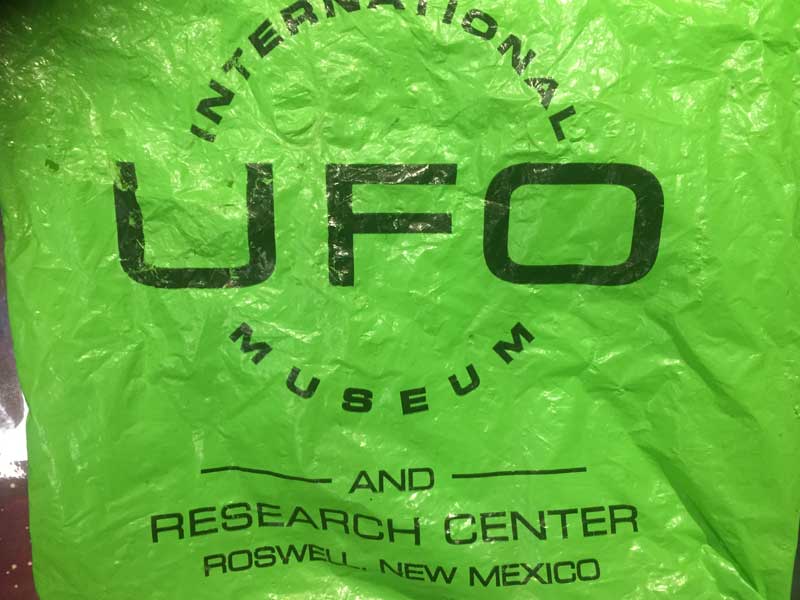 UFO�D���̐��n New Mexico Roswell UFO Museum��UFO�G�݁A���Y�E�F���G��