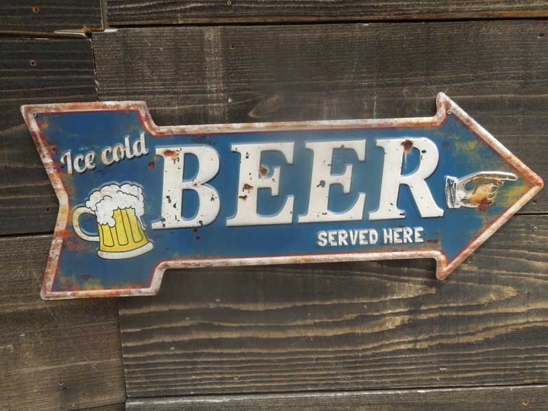 �V�i�@�A���e�B�[�N���H �u���L���̃r�[���̖��^�ŔAIce Cold Beer Served Here Arrow Sign