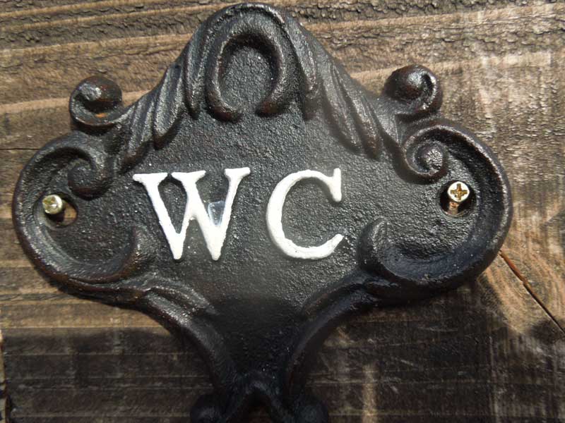 �V�i �A���e�B�[�N���̃A�C�A��������WC �v���[�g�ACovent Iron �R�x���g�A�C�A���̃g�C���̃v���[�g