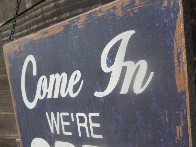 �V�i�@Vintage���H OPEN/CLOSED�̖ؐ��ŔA���o�[�V�u��