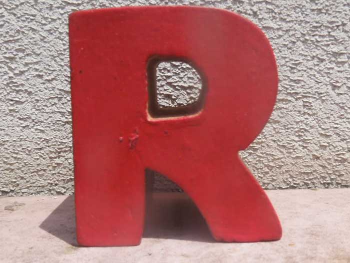 新品 Wood Letter Block アカシアの木を使用した木製のアルファベット ブロック R