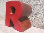 新品 Wood Letter Block アカシアの木を使用した木製のアルファベット ブロック R