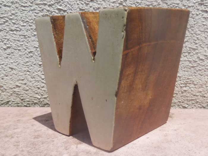 新品 Wood Letter Block アカシアの木を使用した木製のアルファベット ブロック W