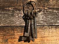 Antique Cast Iron Key Objet /AeB[N ACǍ̃IuWF