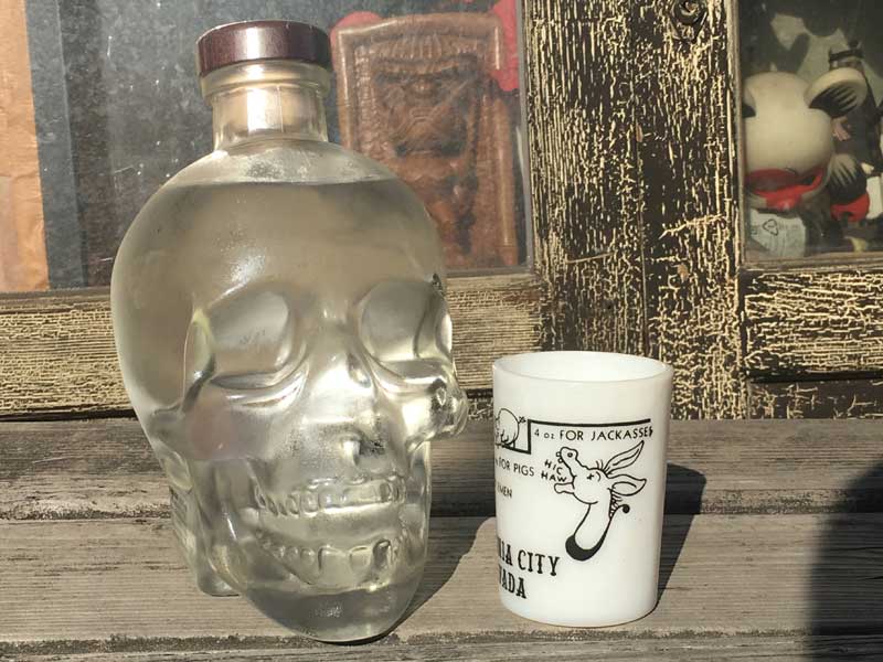 Antique Hazel Atlas Milkglass Jackass w[[AgX ~NOX̃VbgOX@WbJX
