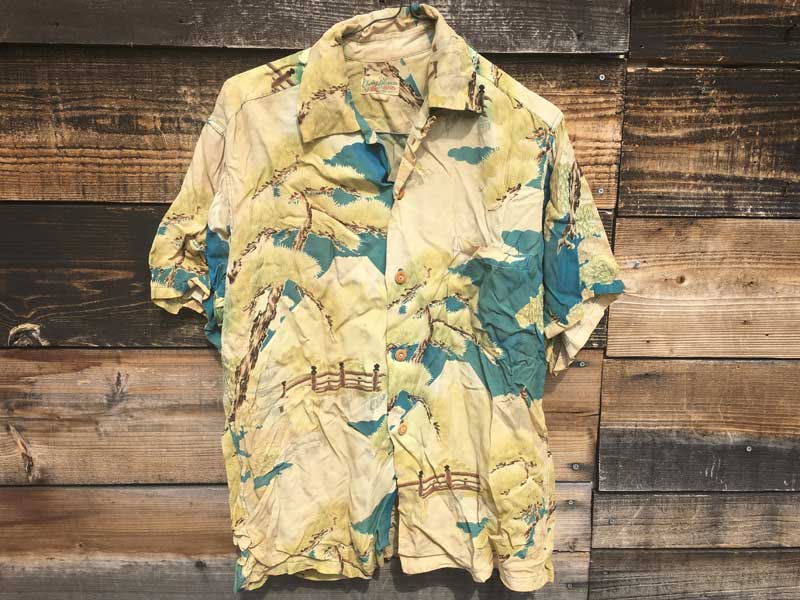 Vintage Aloha shirts ߂fނ̘a@xmẼAnVc@Made in Hawaii@Cherry Blossom