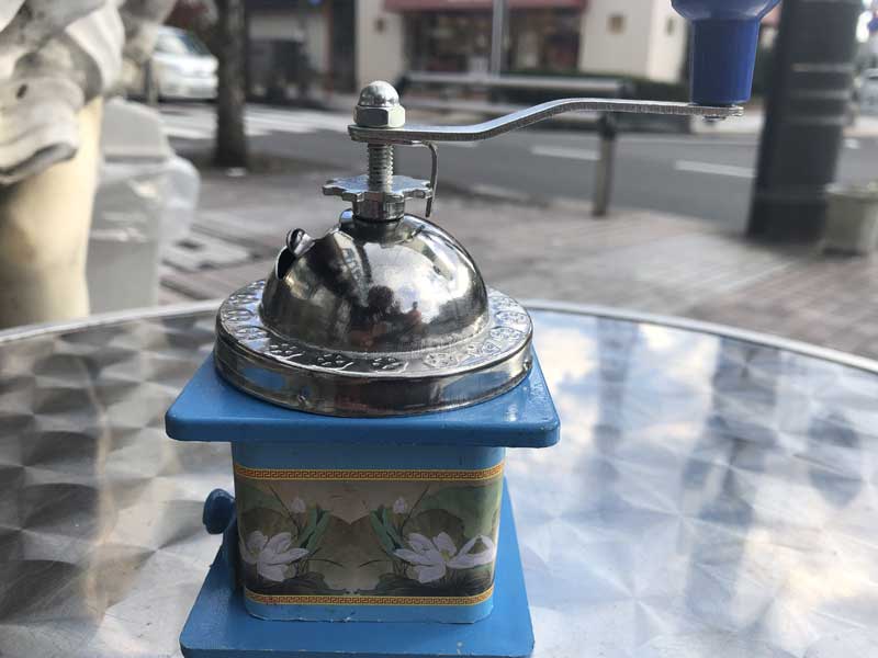 カラフルなベトナムのペッパーミル、コーヒーミル、Vietnam Peppe Mill、Coffee Mill