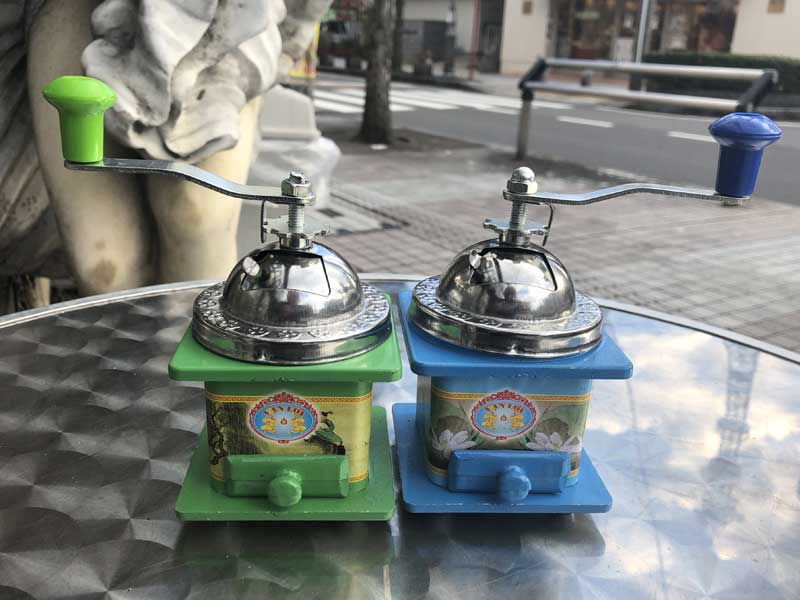 カラフルなベトナムのペッパーミル、コーヒーミル、Vietnam Peppe Mill、Coffee Mill