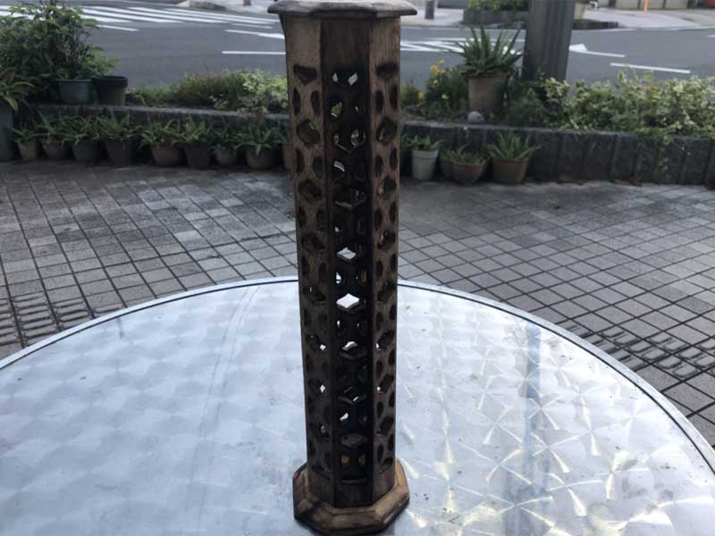 �C���h�̃}���S�[�E�b�h�̂������ăX�^���h�^ Mango Wood Incense Stand  