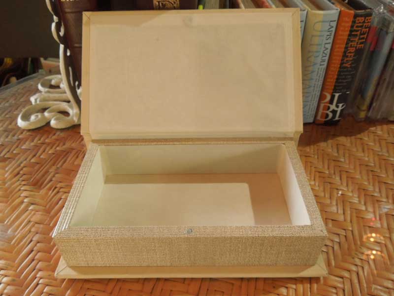 �V�i �A���e�B�[�N�̗m���̂悤�ȃf�U�C����Book Box Large/Flowers�A�u�b�N�{�b�N�X