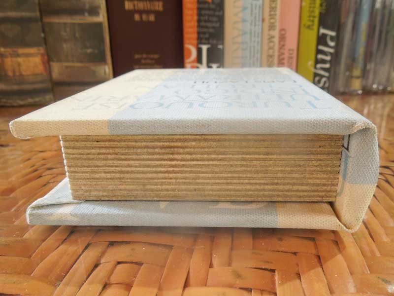 �V�i �������ȗm���̂悤�ȃf�U�C����Book Box S�T�C�Y/Lapis Lazuri�A �u�b�N�{�b�N�X