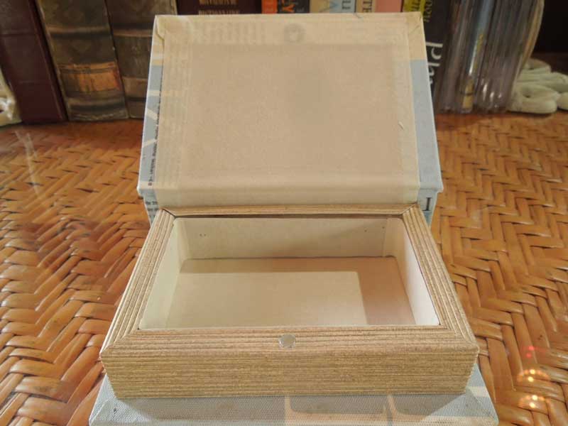 �V�i �������ȗm���̂悤�ȃf�U�C����Book Box S�T�C�Y/Lapis Lazuri�A �u�b�N�{�b�N�X