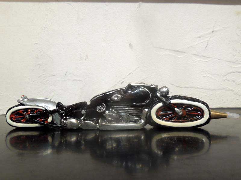 ���܂�ɂ������W���ȃA���ԁA�`���b�p�[�ȃn�[���[�A�x�X�p�ȃ{�[���y���AKustom Car�ABike��Ball Pen