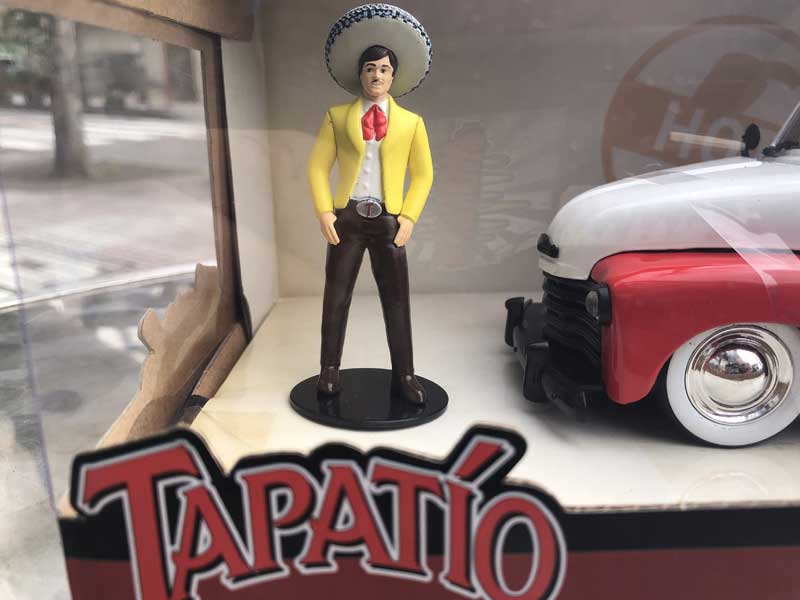 JADATOYS 1/24 TAPATIO 1953 Chevrolet Pickup Truck w/Tapatio Charro Man タパティオ シェビー ミニカー