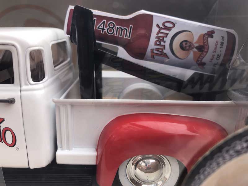 JADATOYS 1/24 TAPATIO 1953 Chevrolet Pickup Truck w/Tapatio Charro Man タパティオ シェビー ミニカー